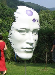 sculpture monumentale en resine