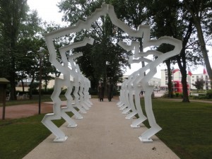 Monument Churchill De Gaulle de Calais- sculpteur patrick BERTHAUD