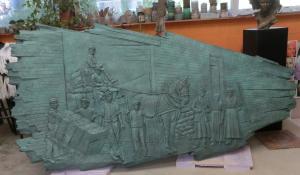 sculpture- bas-relief monumental en resine