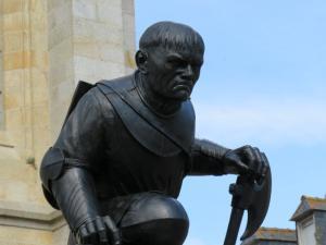 Statue monumentale en bronze de Du Guesclin
