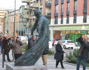 Statue de Camille CLAUDEL en bronze par Patrick BERTHAUD